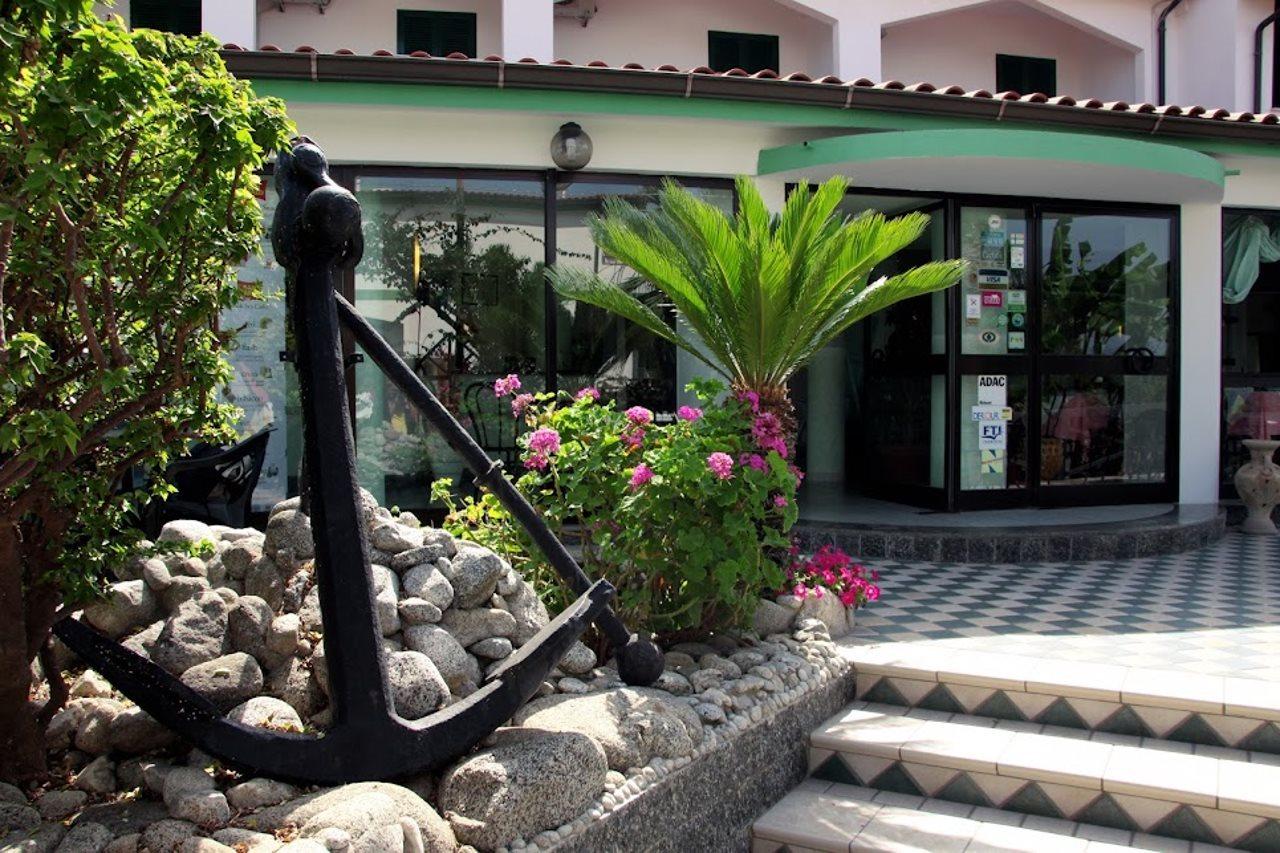 Hotel Marinella Capo Vaticano Eksteriør billede