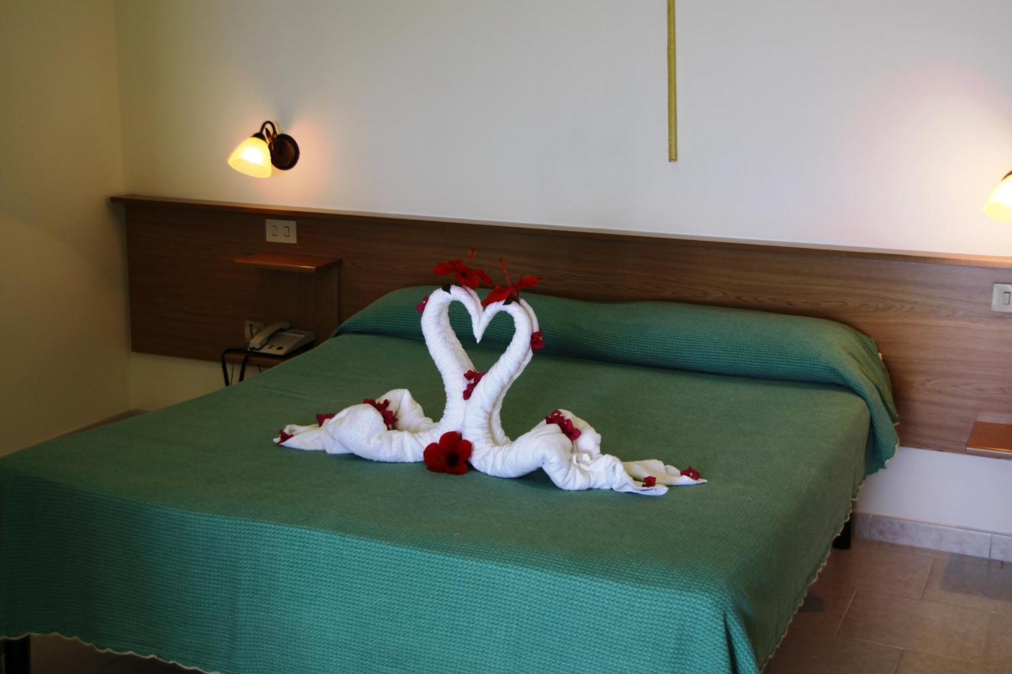 Hotel Marinella Capo Vaticano Eksteriør billede
