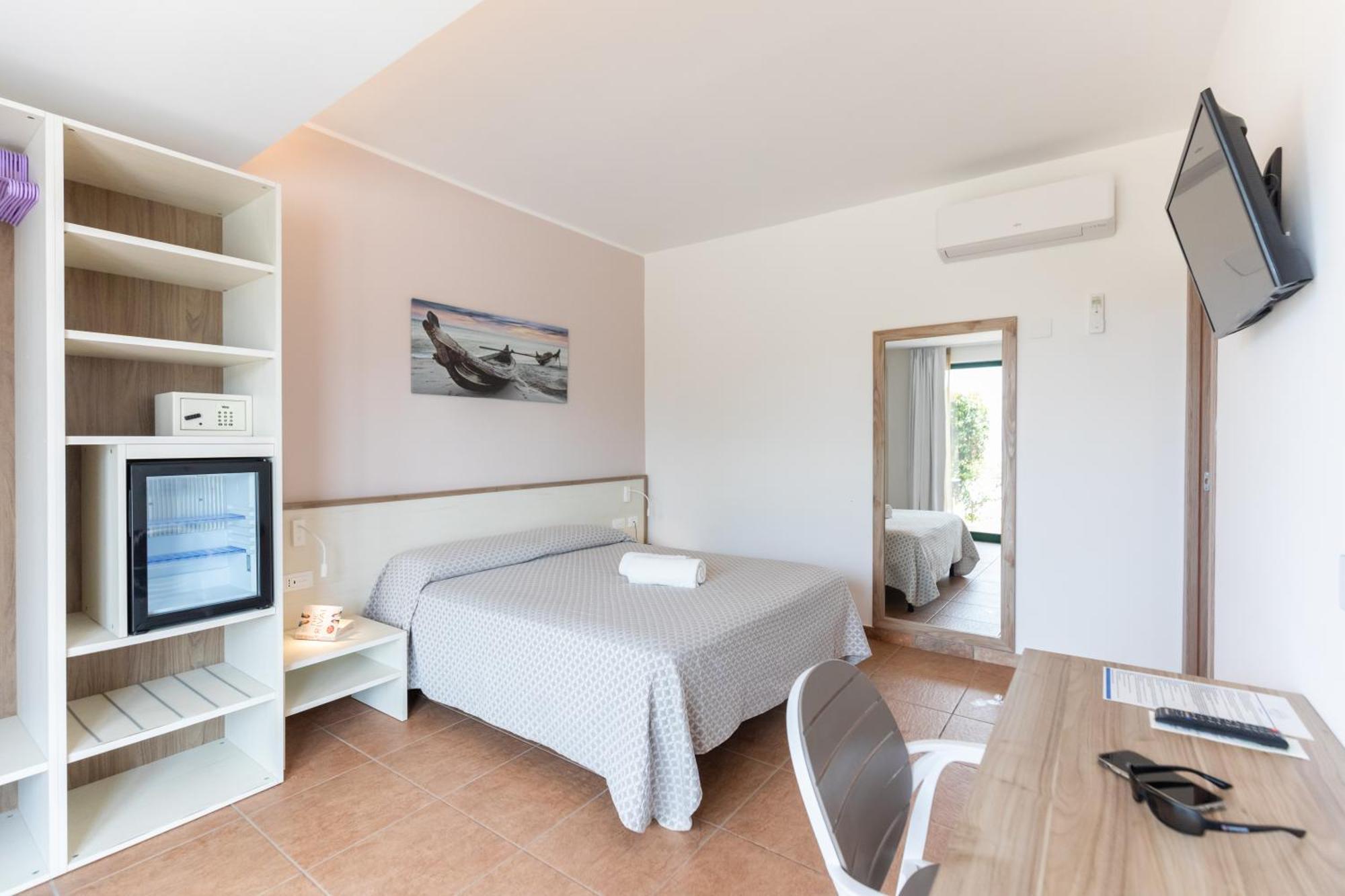 Hotel Marinella Capo Vaticano Eksteriør billede